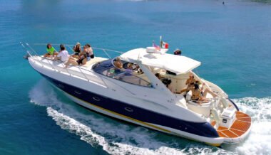 how much to rent a yacht in cancun