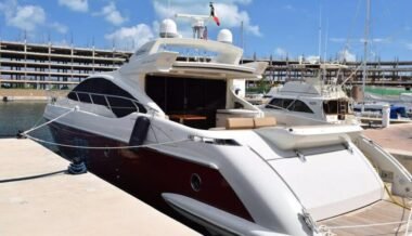 luxury yacht charter cancun yates