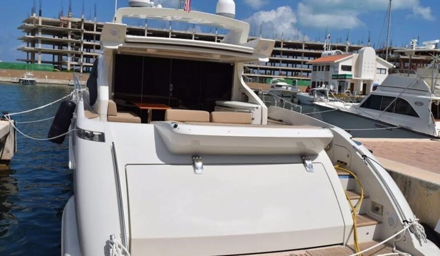 Yacht Azimut 68S