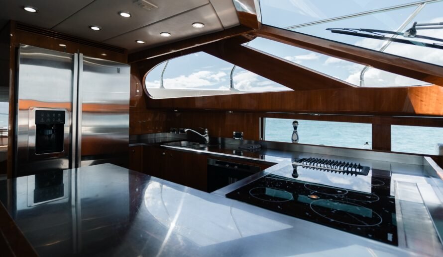 Dyna Craft 80 yacht dining area interior Cancun – luxury yacht rental